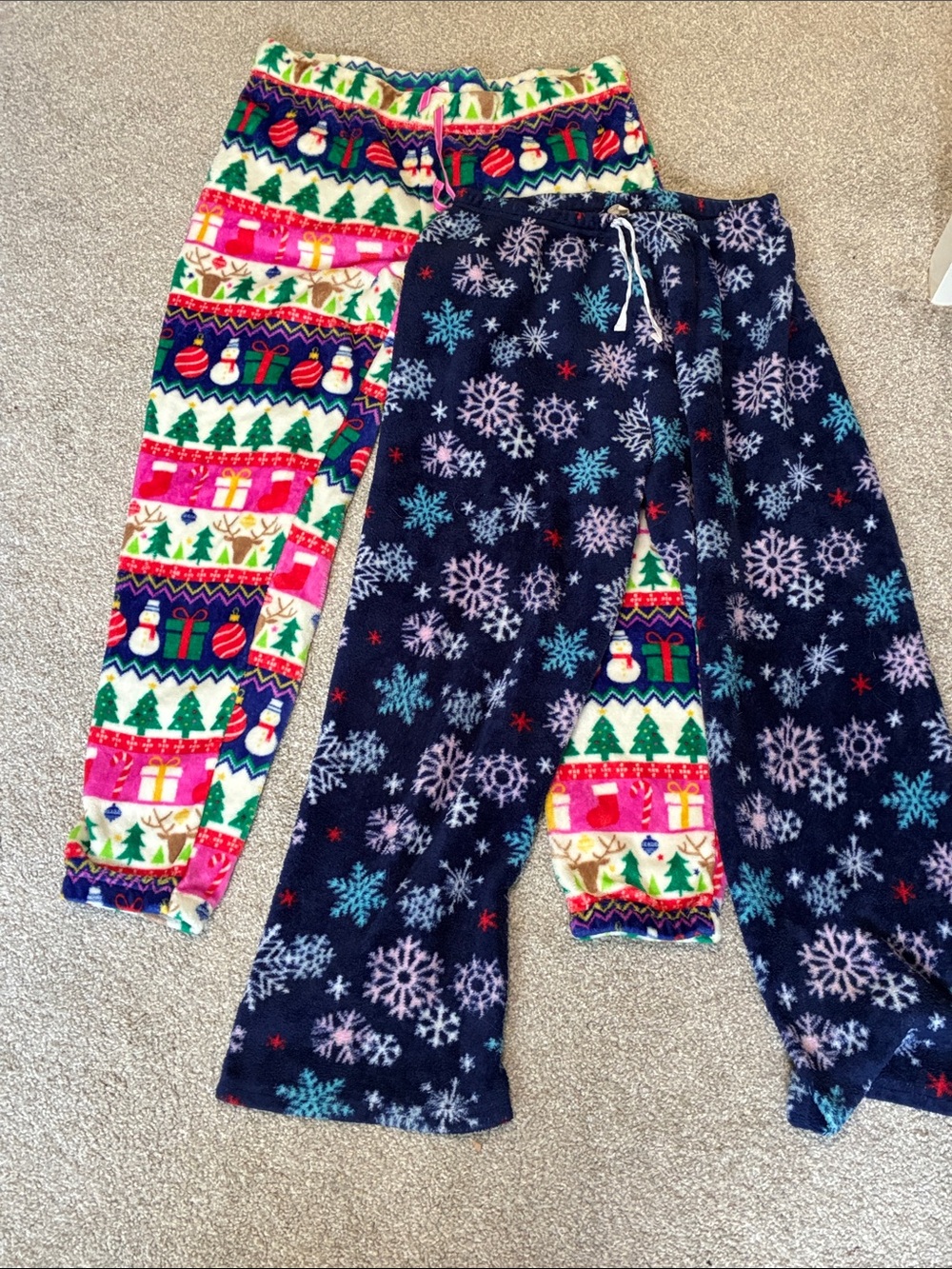 Holiday Fleece Pajama Pants - Navy Snowflake & Multi Gift Print